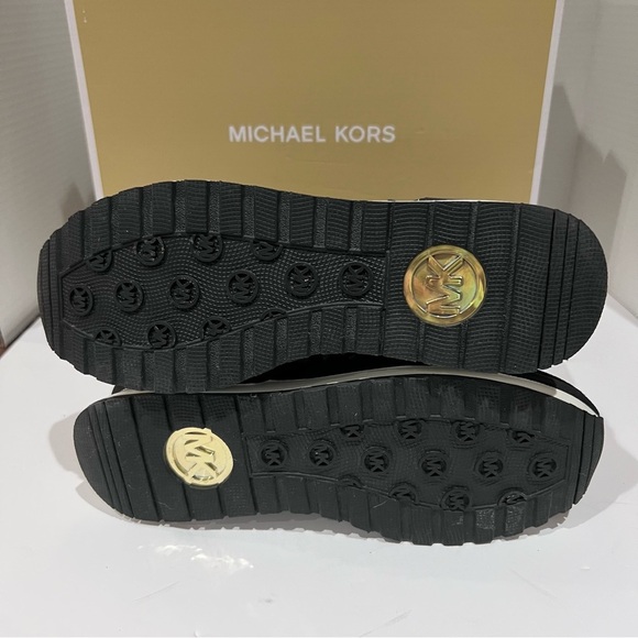 MICHAEL Michael Kors Faux Fur bootie - Picture 6 of 6